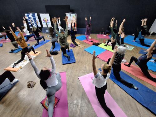 Capão da Canoa Celebra o Dia Internacional do Yoga com Aulas Gratuitas e Presença Internacional